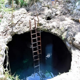 Cenote Calavera - Tulum