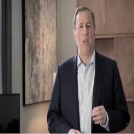 Meade se muestra conciliador en nuevo spot