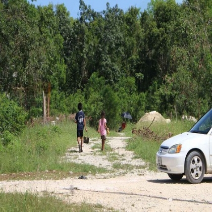 Existen en Cancún zonas de pobreza e invalidez de derechos humanos