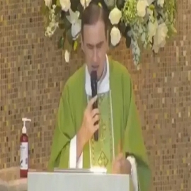 [Video] “Si le vas al América, corrígete, estás a tiempo”, dice sacerdote de Jalisco a feligreses