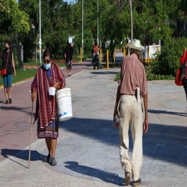 Cancún: Inician registro de adultos para vacunación contra Covid-19