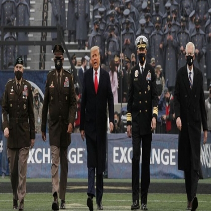 «¿Están los militares y Trump en control?»: Impactante carta de una doctora de EE. UU.