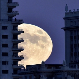 Así será el extraordinario "eclipse de superluna azul de sangre" de este miércoles, el primero en más de 150 años