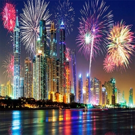 Los videos de los espectáculos de fuegos artificiales por Año Nuevo en el mundo