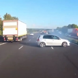 La suerte se le cruzó en la carretera