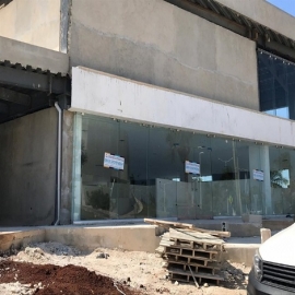 Alcalde de Campeche clausura obras del gobierno estatal; éste “caza” vehículos del ayuntamiento