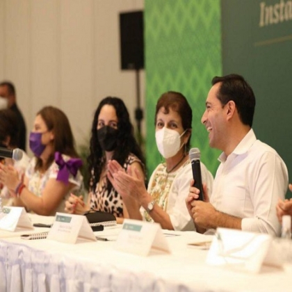 El Gobernador Mauricio Vila Dosal convoca a trabajar con voluntad política por un México igualitario y seguro para las mujeres