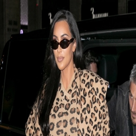 Así fue cómo Kim Kardashian se hizo en casa el controvertido pelo con estampado de serpiente
