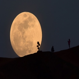 Las mejores fotos del eclipse total de la superluna azul de sangre
