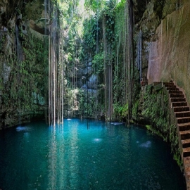Cenote Ik-Kil, Yucatán.